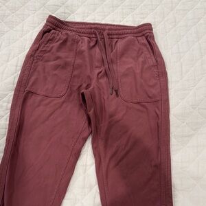 Athleta Farallon jogger, size Small